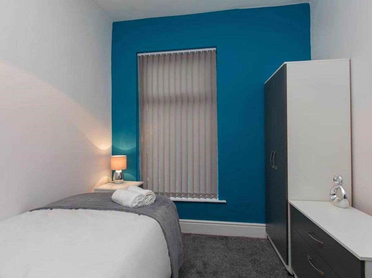 Townhouse @ 166 Ruskin Road Crewe Kültér fotó