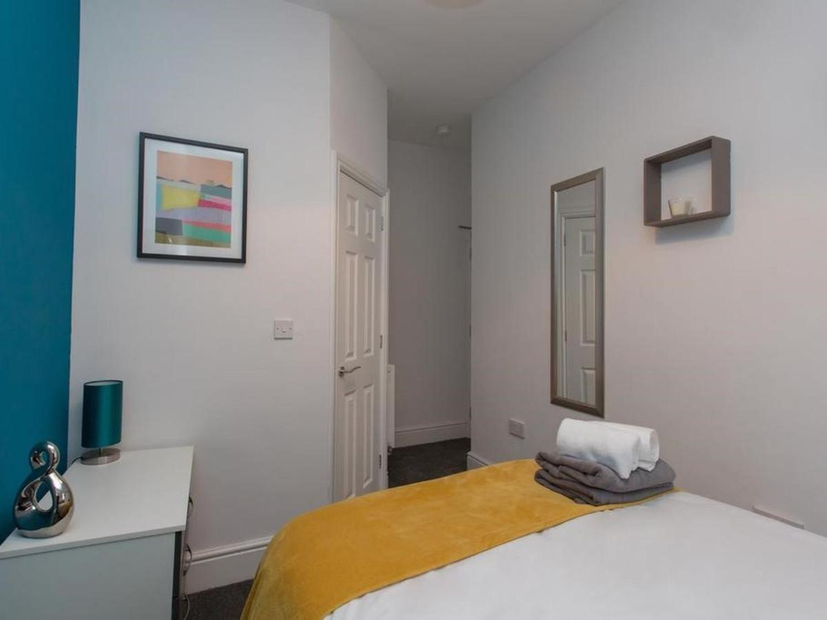 Townhouse @ 166 Ruskin Road Crewe Kültér fotó